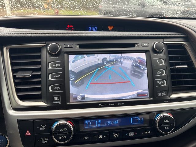 2019 Midnight Black Metallic Toyota Highlander Hybrid Limited AWD SUV