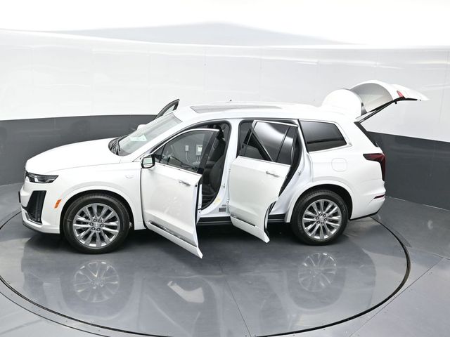 2025 Cadillac XT6 Premium Luxury photo