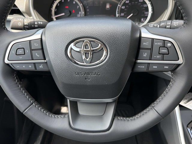 New 2026 Toyota Highlander SUV