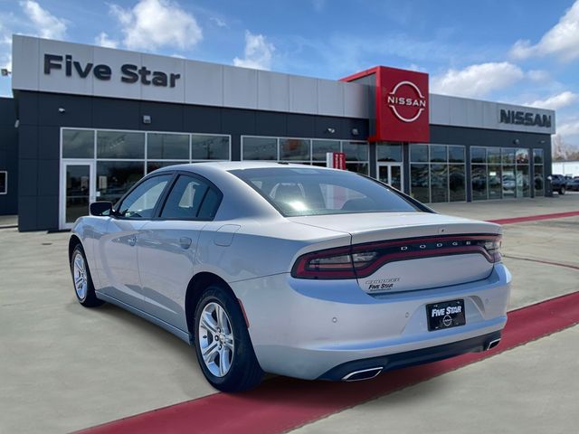 Used 2022 Silver Dodge SXT image 4