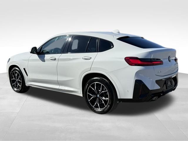 2023 BMW X4