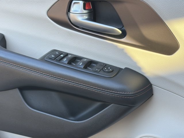 Used 2018 Red Chrysler Touring Plus image 33