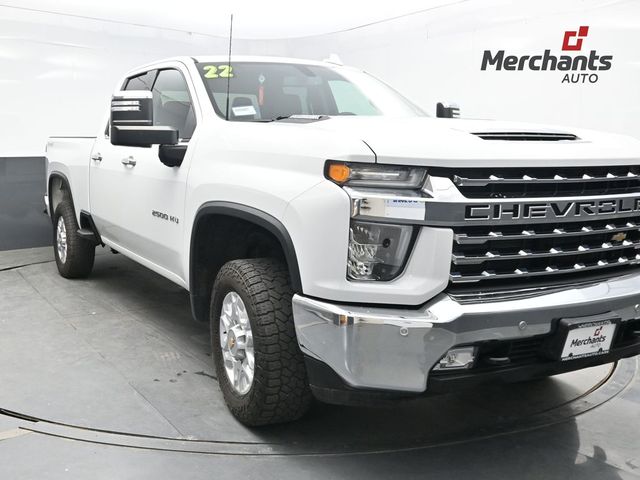Summit White 2022 Chevrolet Silverado 2500HD Pickup Truck Four-Wheel Drive Automatic