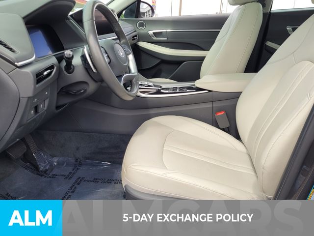2023 Hyundai Sonata Limited photo 3