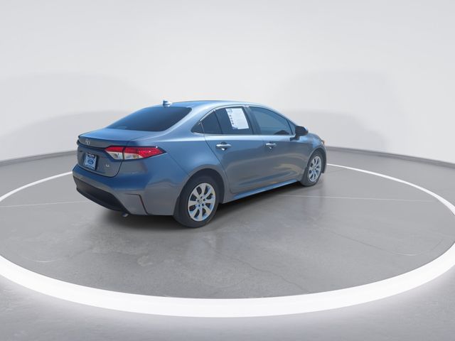 Used 2025  Toyota LE image 8