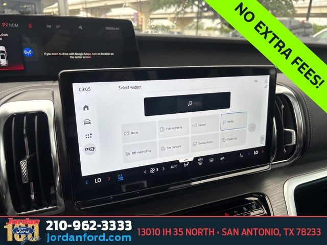 Used Car 2025 Ford Expedition Max  Platinum For Sale Under $70,000 In San Antonio, Texas