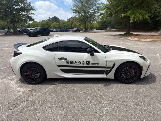 Used 2024  Toyota TRUENO Edition image 6