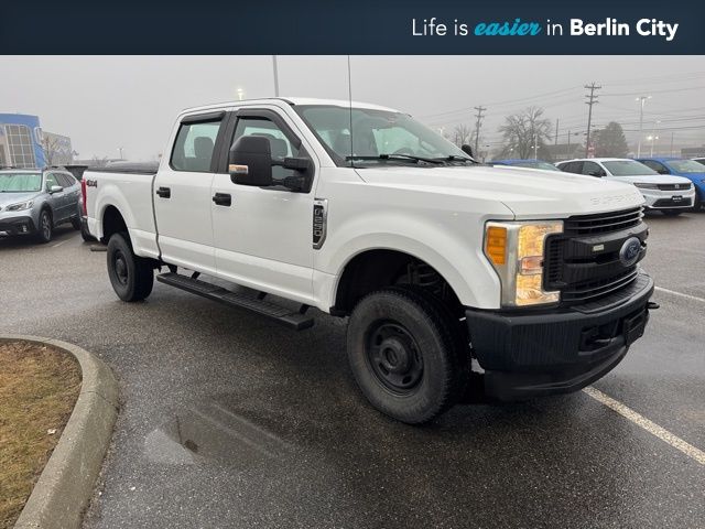 2017 Ford F-250 Super Duty XL Crew Cab 4WD