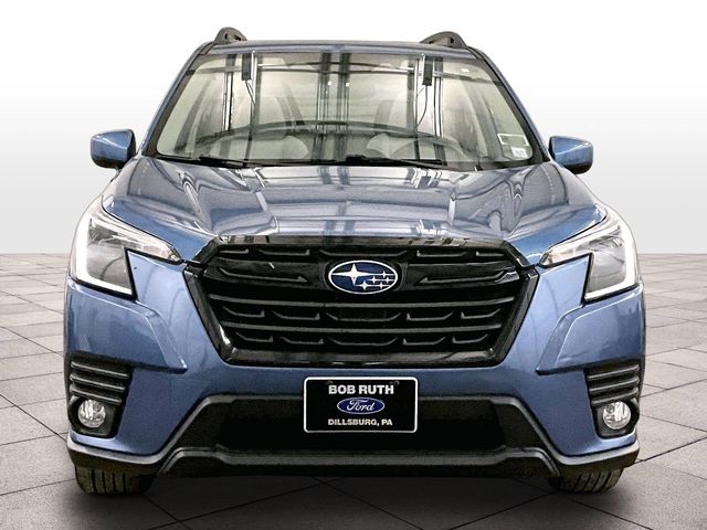 2022 Subaru Forester Premium Blue at Subaru and VW of Moon Township