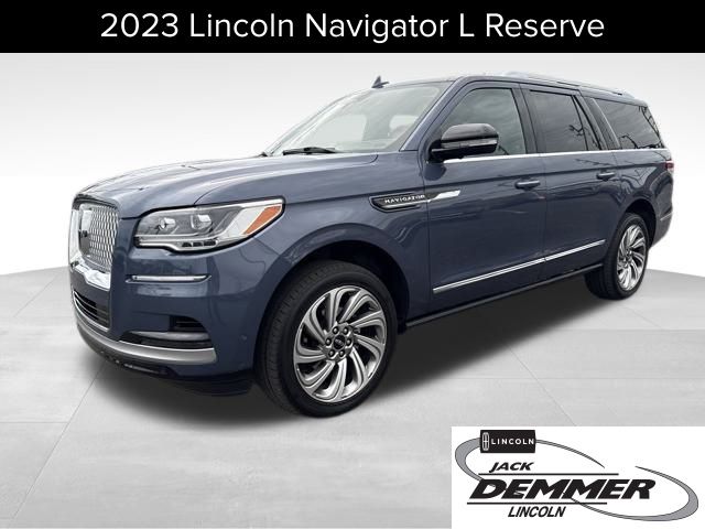 2023 Lincoln Navigator L Reserve photo