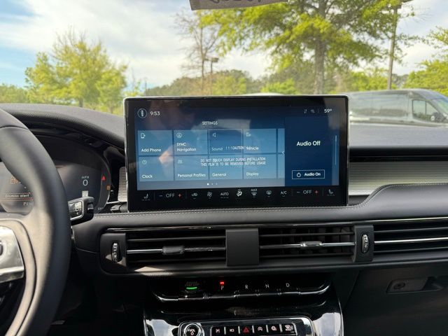 2025 Lincoln Corsair Premiere photo
