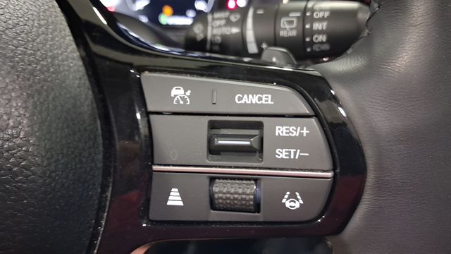 Used 2025 Honda Pilot SUV