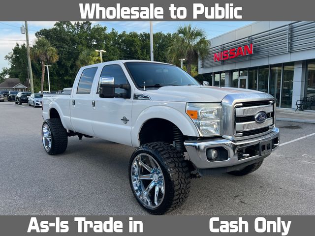 2014 White Platinum Clearcoat Metallic Ford F-250SD Platinum 4X4 Truck