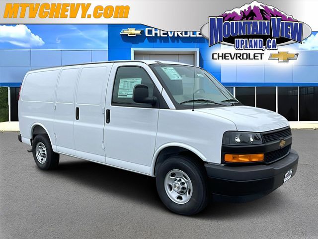 Summit White 2026 Chevrolet Express Cargo Van Rear-Wheel Drive 