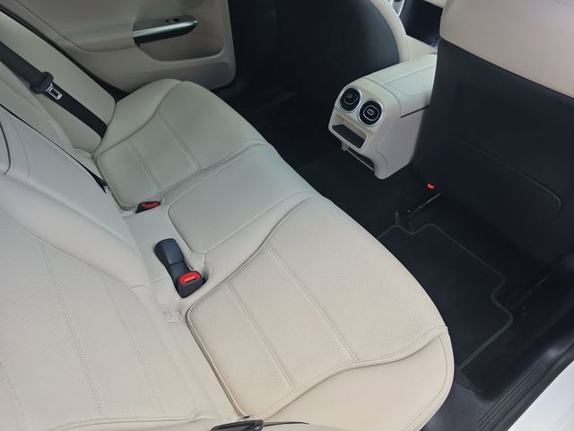 Used 2023 White Mercedes-Benz C 300 image 12