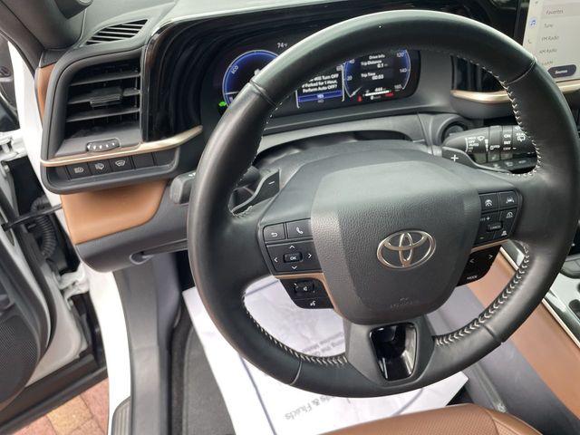 Used 2025 Toyota Crown Signia SUV
