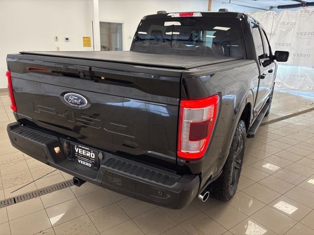 View vehicle photo 5