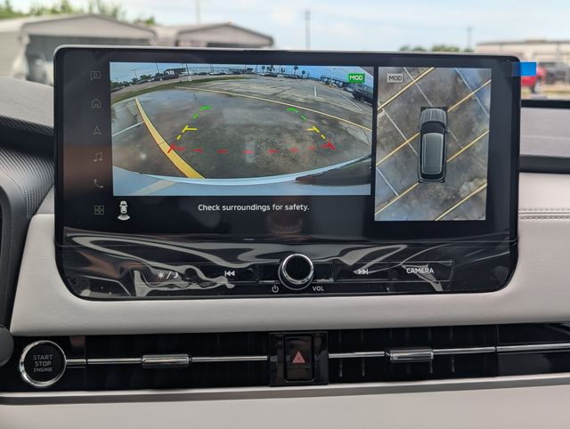 New 2025 White Mitsubishi SE image 22