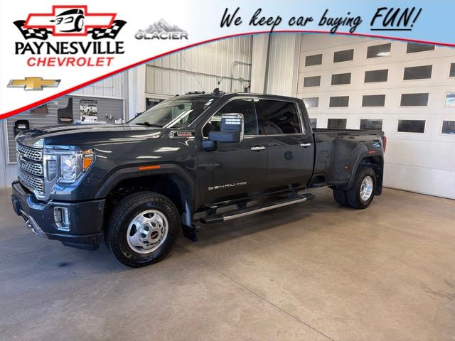  2022 GMC Sierra 3500HD Denali Crew Cab 4WD   
