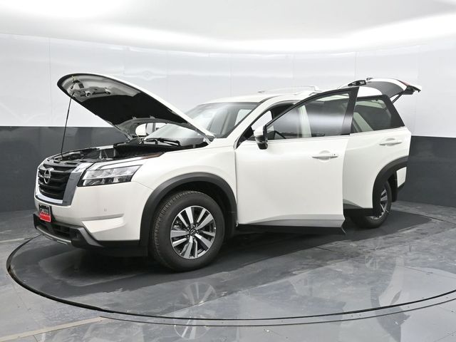 2024 Nissan Pathfinder SL 51