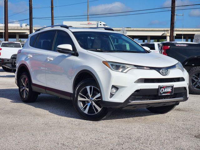 Super White 2017 Toyota RAV4 SUV / Crossover Front-Wheel Drive 6-Speed Automatic