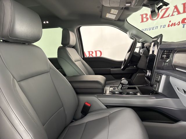 2025 Space White Metallic Ford F-150 Lightning Flash AWD Truck