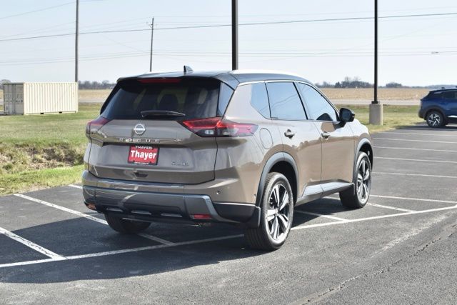 Used 2025 Nissan Rogue SL 4D Sport Utility