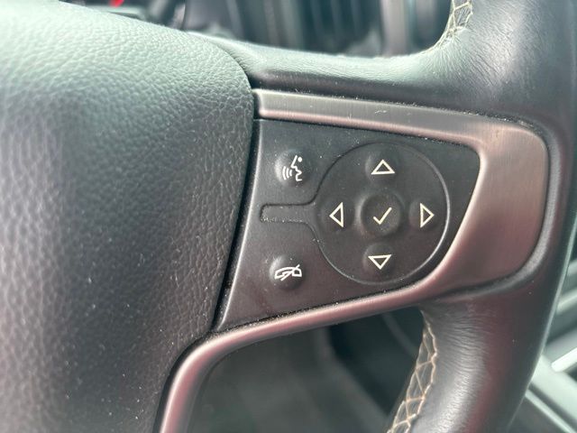 Used 2016 Red GMC SLE image 12