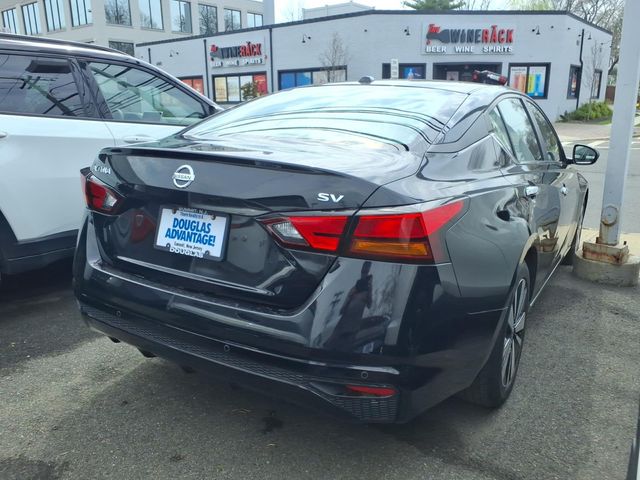 2022 Nissan Altima - Image 7