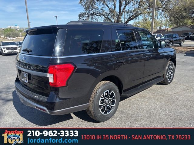 Used Car 2024 Ford Expedition  Xlt For Sale Under $40,000 In San Antonio, Texas