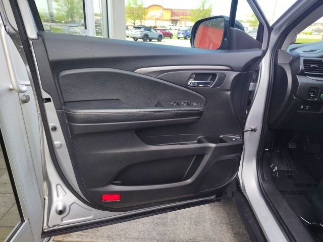 Used 2017 Gray Honda RTS image 13
