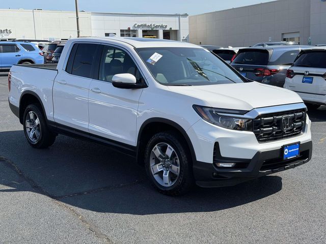 Platinum White Pearl 2025 Honda Ridgeline Pickup Truck All-Wheel Drive 9-Speed Automatic