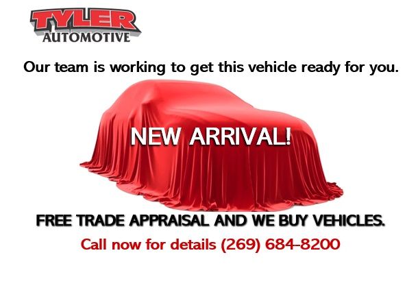 White 2014 GMC Sierra 2500HD Pickup Truck Four-Wheel Drive 6-Speed Automatic Overdrive