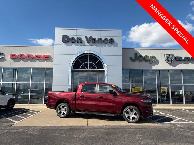 2025 RAM 1500 Tradesman Crew Cab 4WD