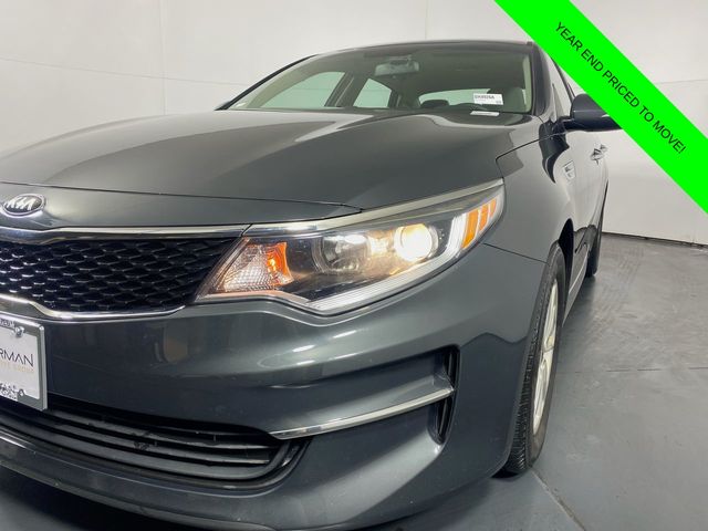 2016 Kia Optima LX 29