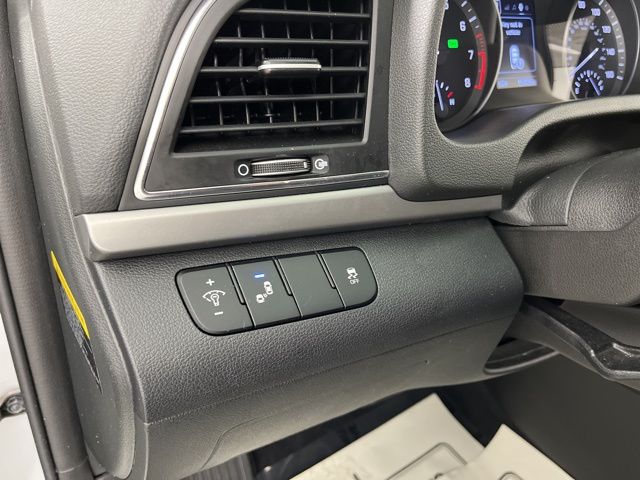 2018 Symphony Silver Hyundai Elantra Value Edition FWD Sedan