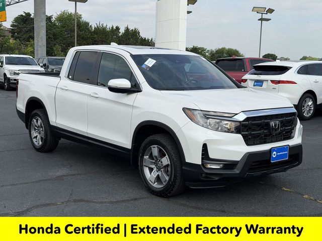 Platinum White 2025 Honda Ridgeline Pickup Truck All-Wheel Drive 9-Speed Automatic