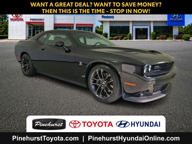 Black 2022 Dodge Challenger Coupe Rear-Wheel Drive 8-Speed Automatic