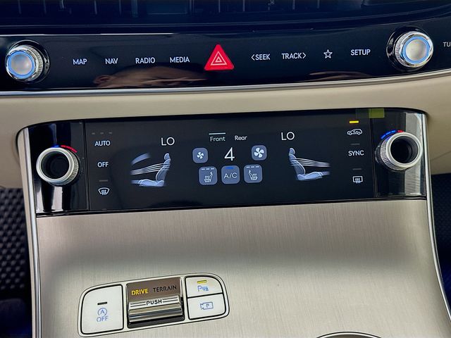 Thumbnail: 2026 Genesis GV70 - 16