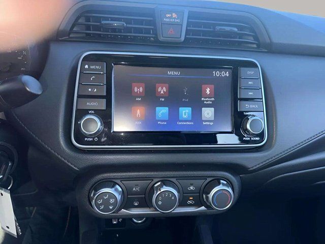 NissanVersa14
