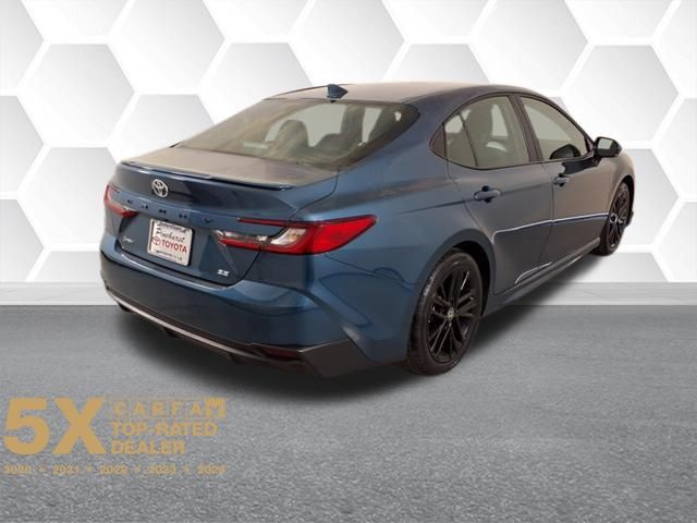 2025 Toyota Camry SE photo