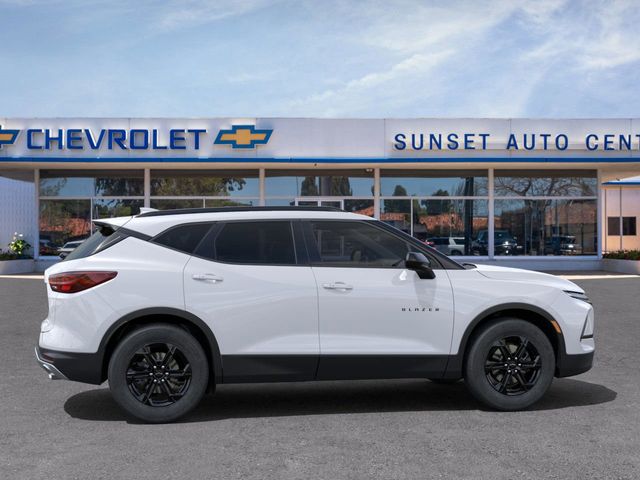 2025 Chevrolet Blazer LT photo