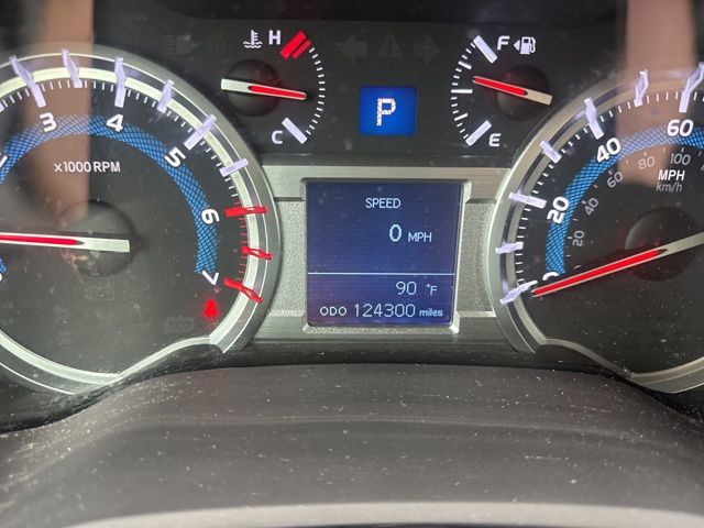 2018 Magnetic Gray Metallic Toyota 4Runner SR5 4X4 SUV