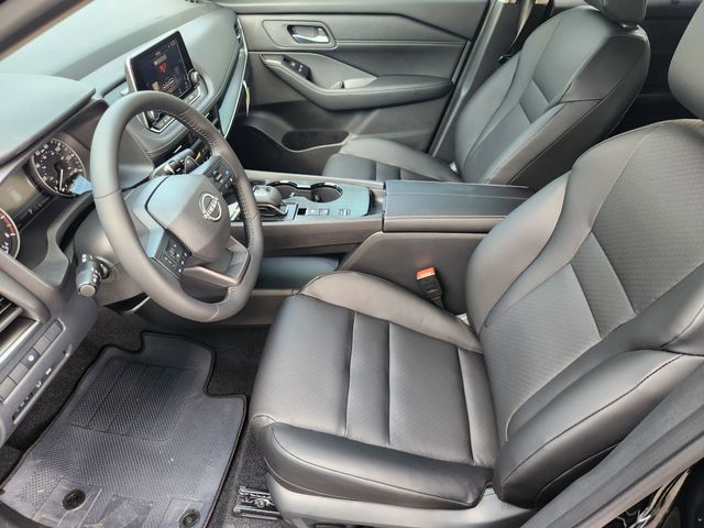 2026 Nissan Rogue SV photo 9