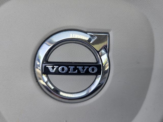 2023 Volvo XC60 - $31,877