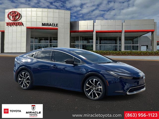 2026 Toyota Prius XSE's photo