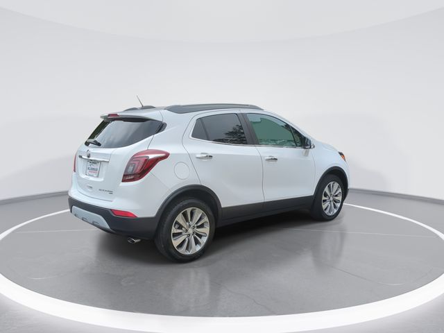 Used 2019 White Buick Preferred image 8