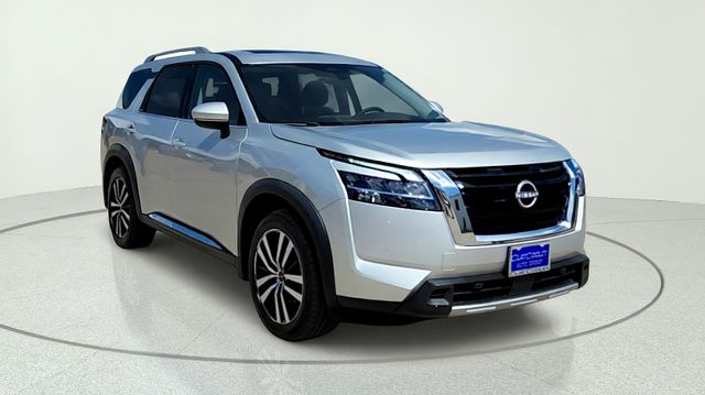 Brilliant Silver Metallic 2024 Nissan Pathfinder SUV / Crossover Front-Wheel Drive 9-Speed Automatic
