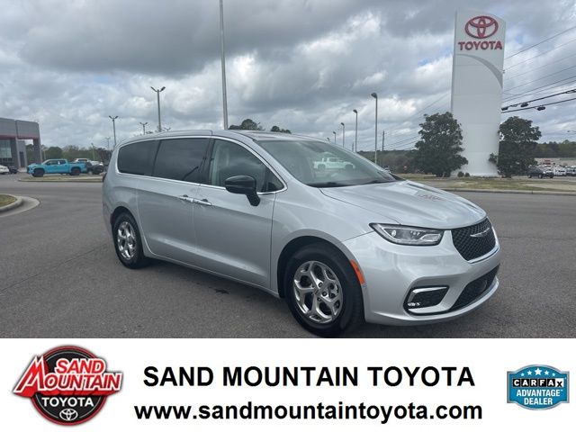 Silver Mist Clearcoat 2024 Chrysler Pacifica Limited FWD Minivan Front-Wheel Drive 9-Speed Automatic