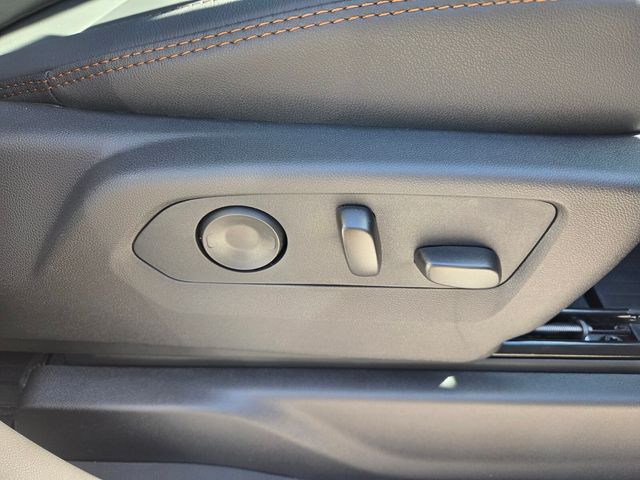 New 2026 White GMC AT4 image 16